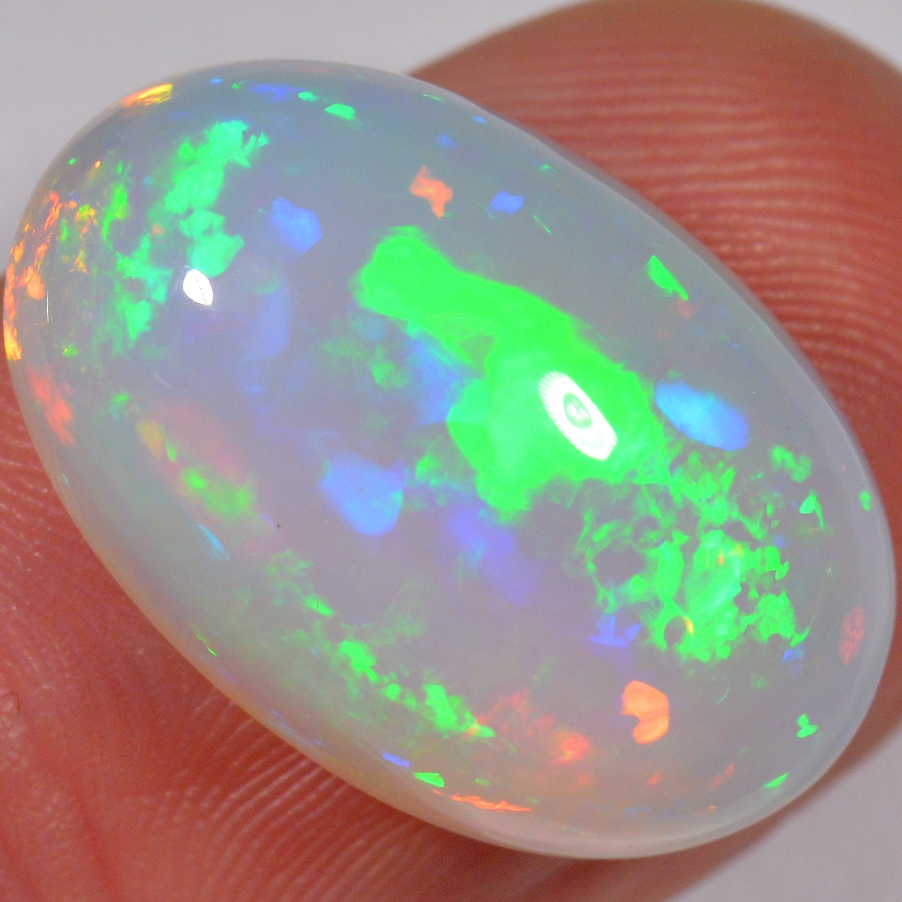 10.6 Karat - Ovaler Äthiopischer Welo Opal - DeinOpal