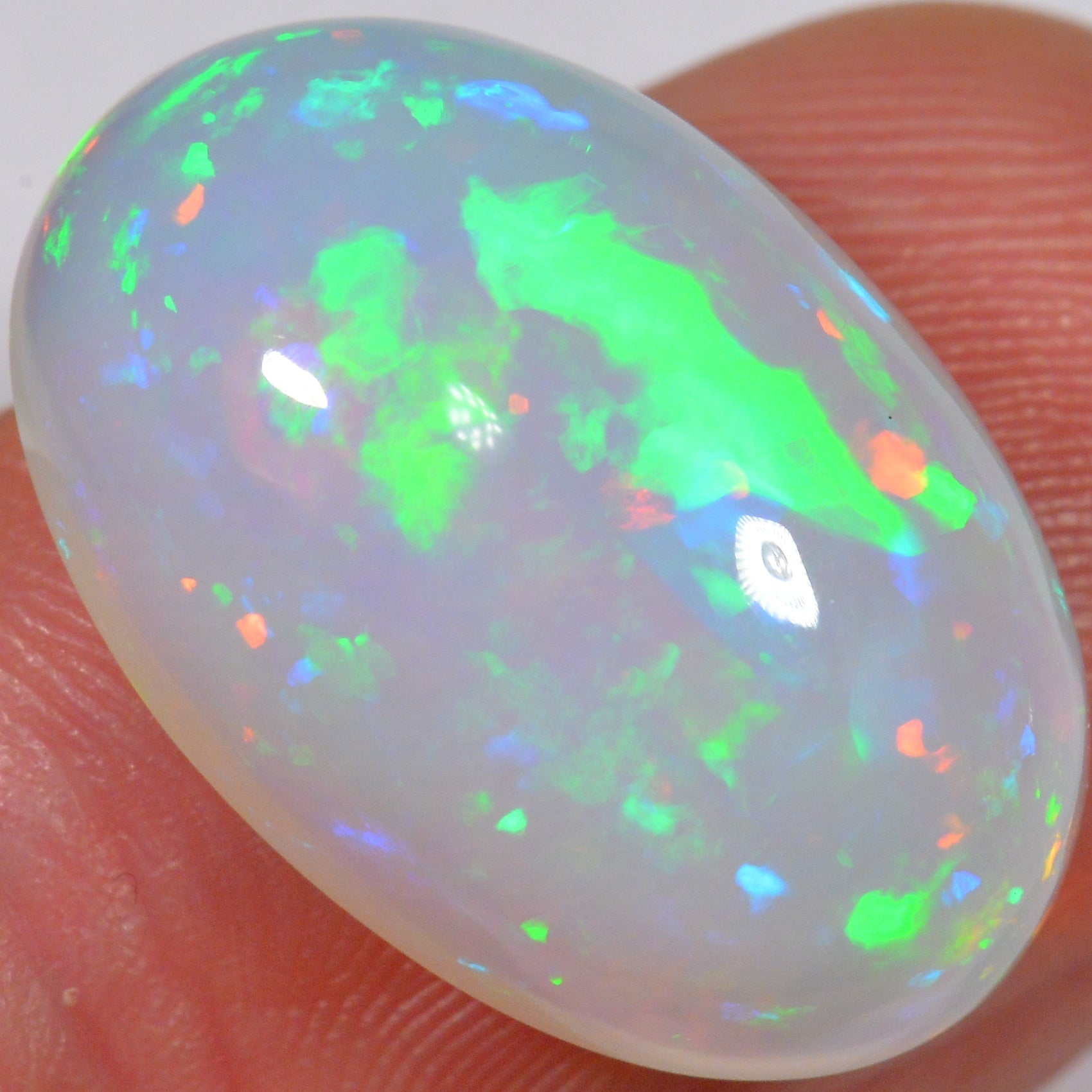 10.6 Karat - Ovaler Äthiopischer Welo Opal - DeinOpal