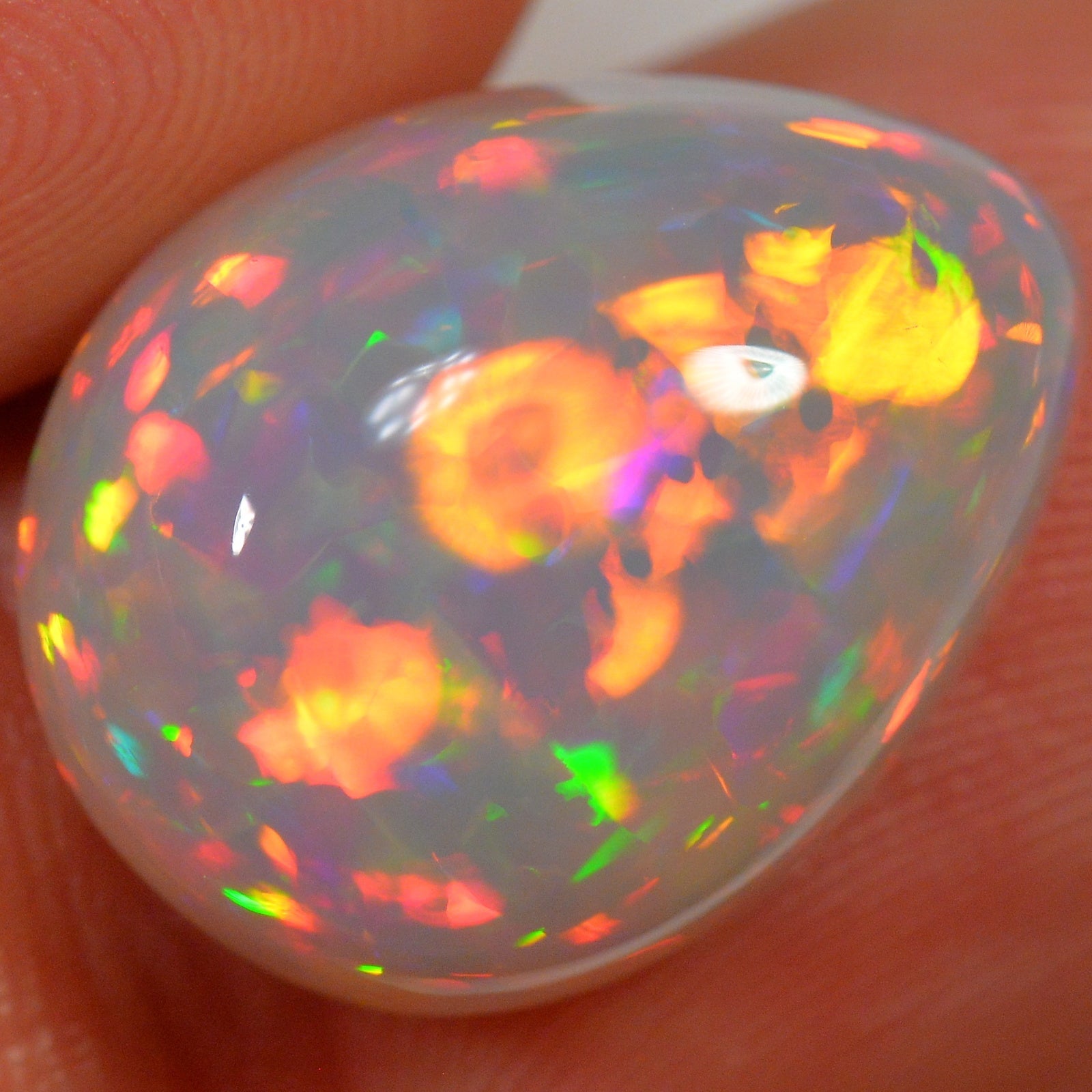 10.6 Karat - Strahlender Gesättigter Äthiopischer Welo Opal - DeinOpal