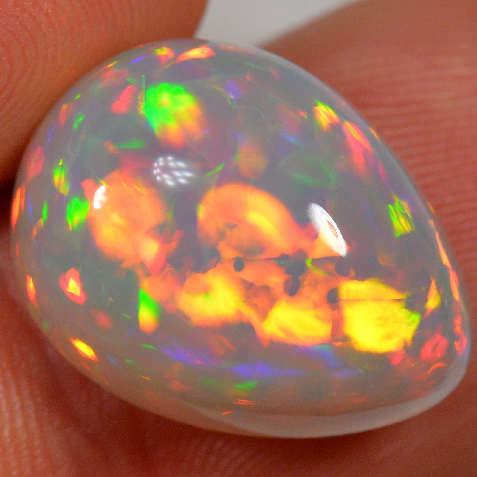 10.6 Karat - Strahlender Gesättigter Äthiopischer Welo Opal - DeinOpal