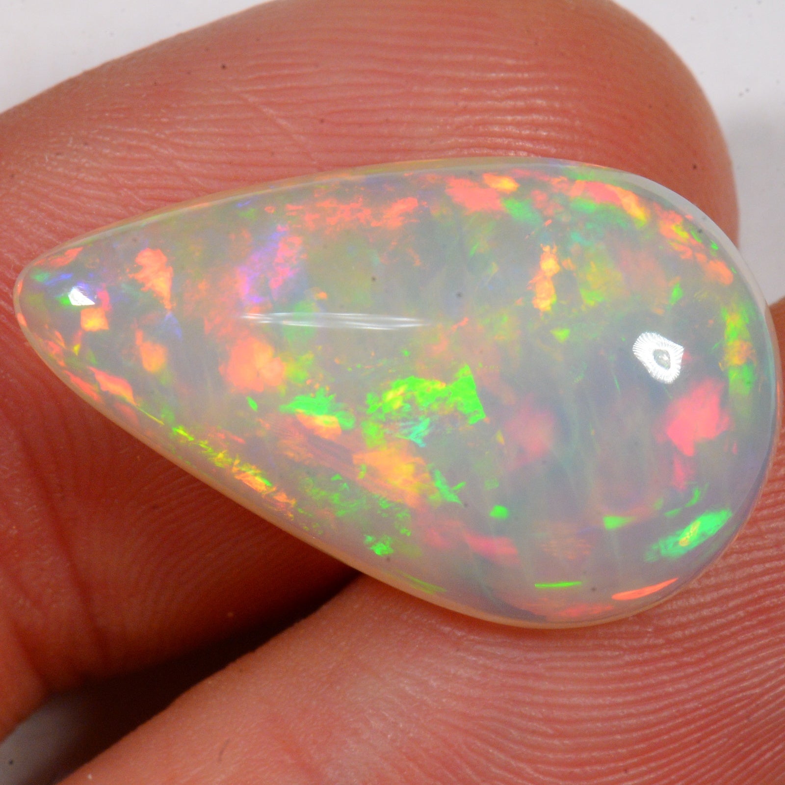 11 Carat - Very Bright Ethiopian Welo Opal — natural untreated Ethiopian Welo opal