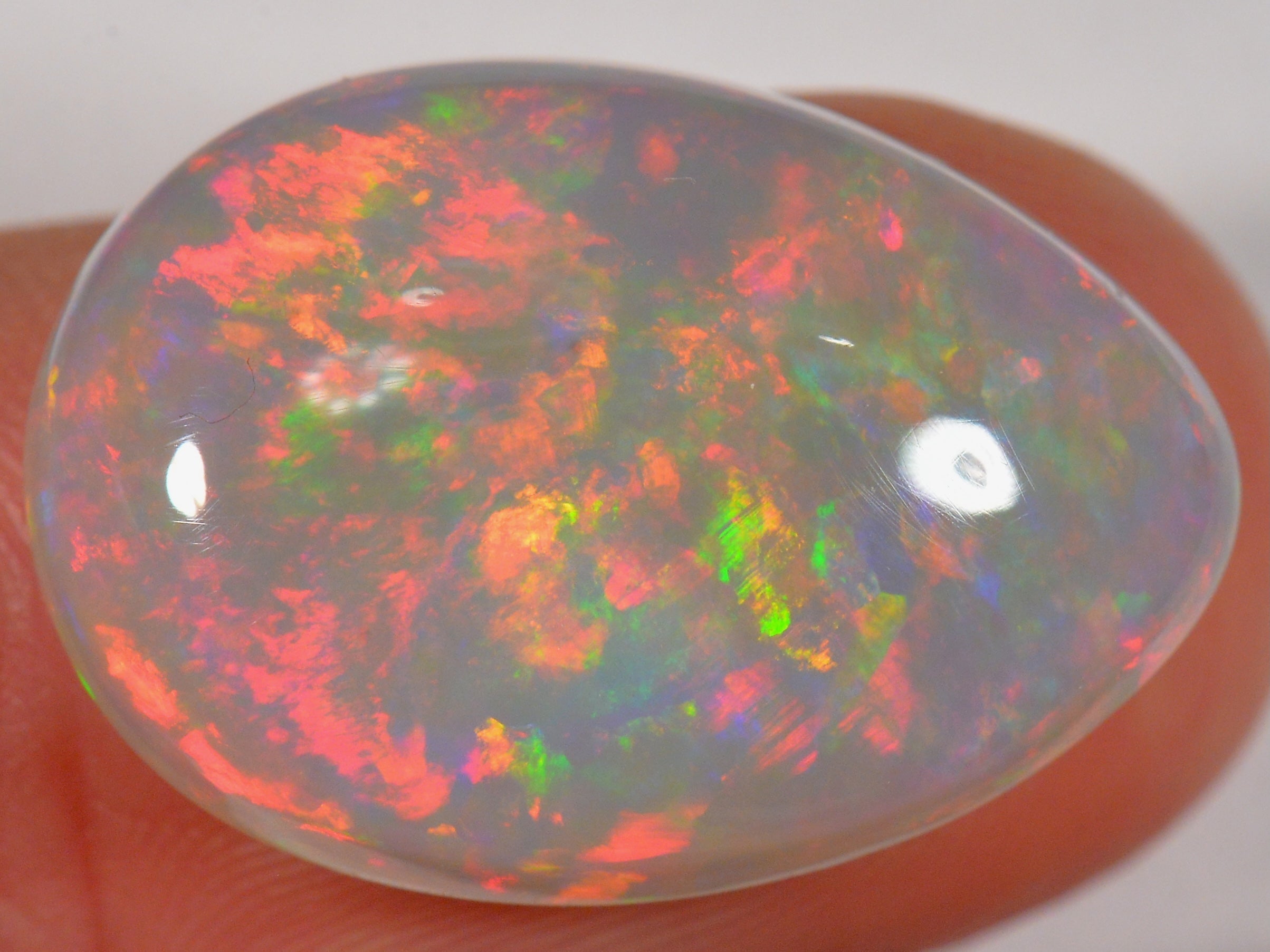 11.6 Karat - Tropfenförmiger Äthiopischer Welo Opal - DeinOpal