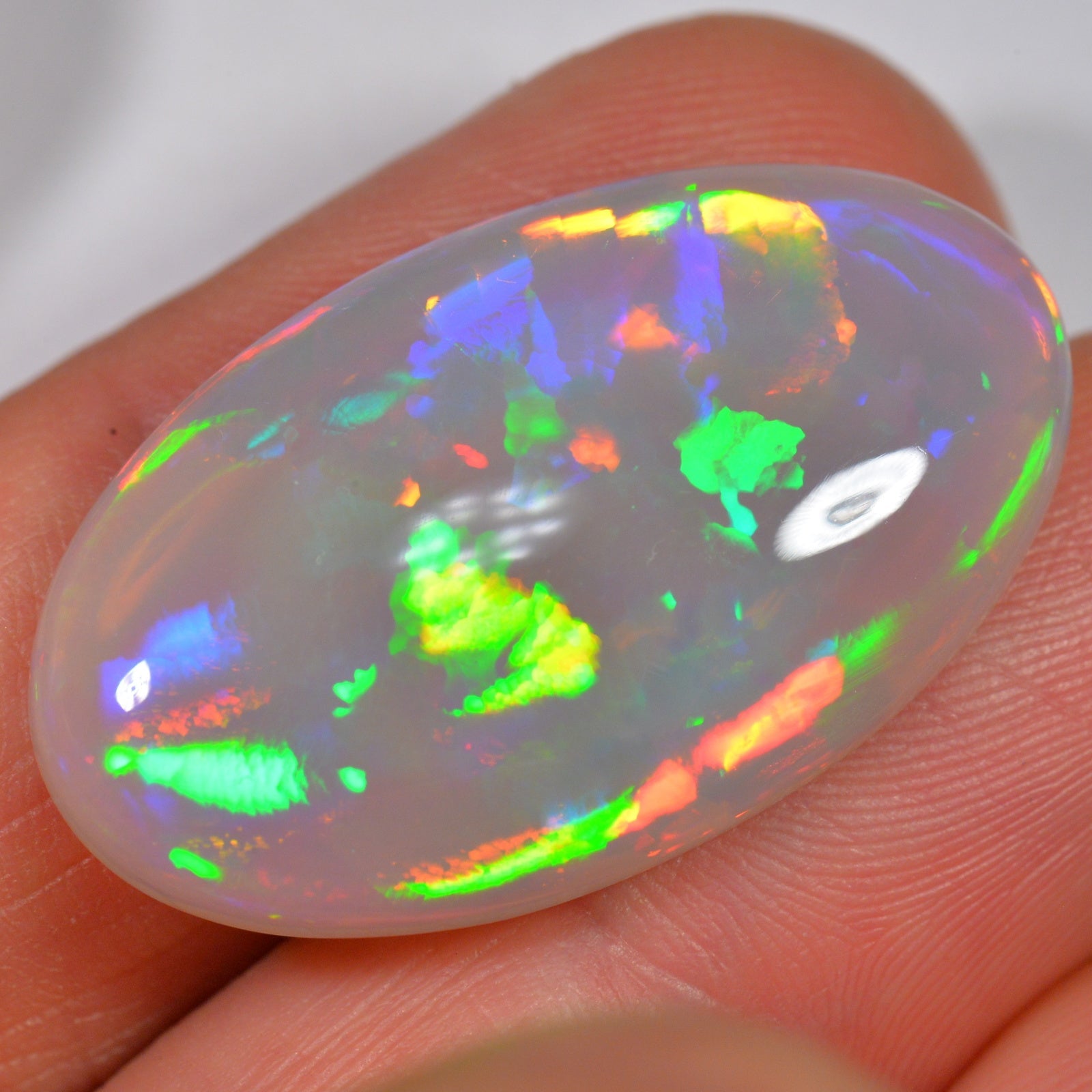 21 Karat - Brillanter Grey Base Äthiopischer Welo Opal - DeinOpal
