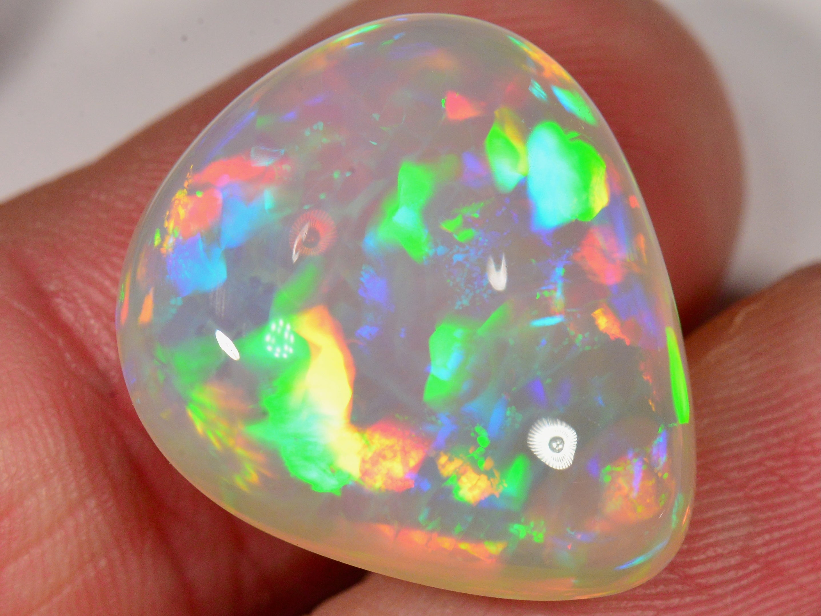 21.7 Karat - Exquisiter Tropfenförmiger Äthiopischer Welo Opal - DeinOpal