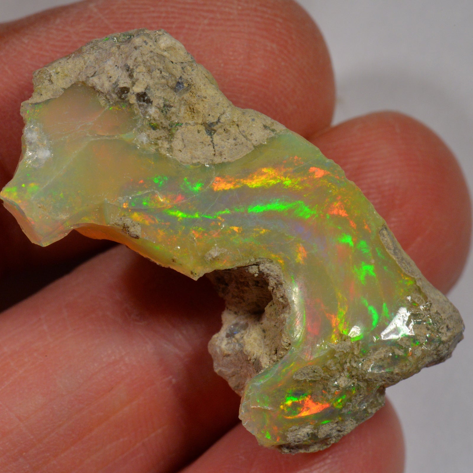 26.5 Karat - Roher Äthiopischer Welo Opal - DeinOpal