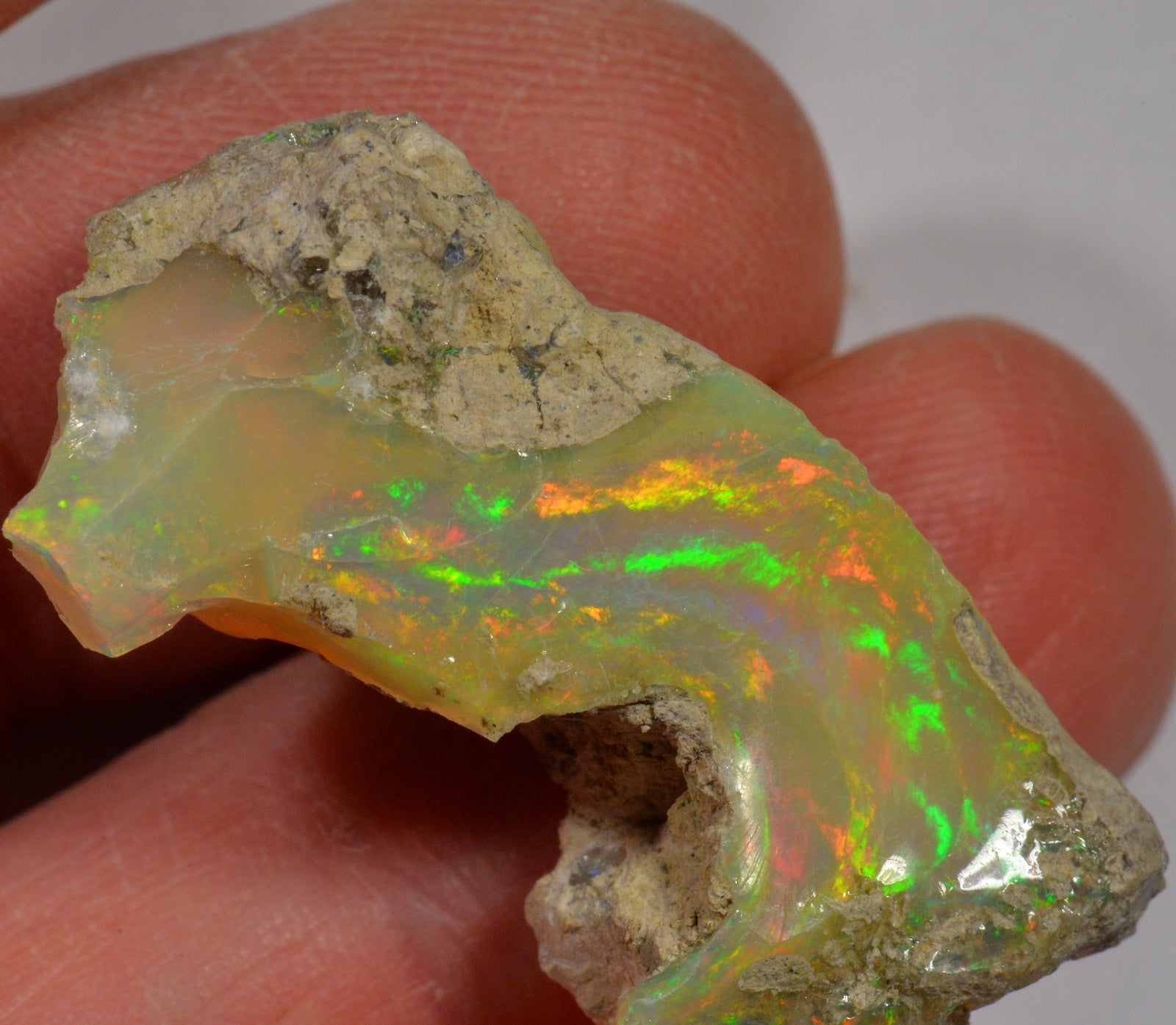 26.5 Karat - Roher Äthiopischer Welo Opal - DeinOpal