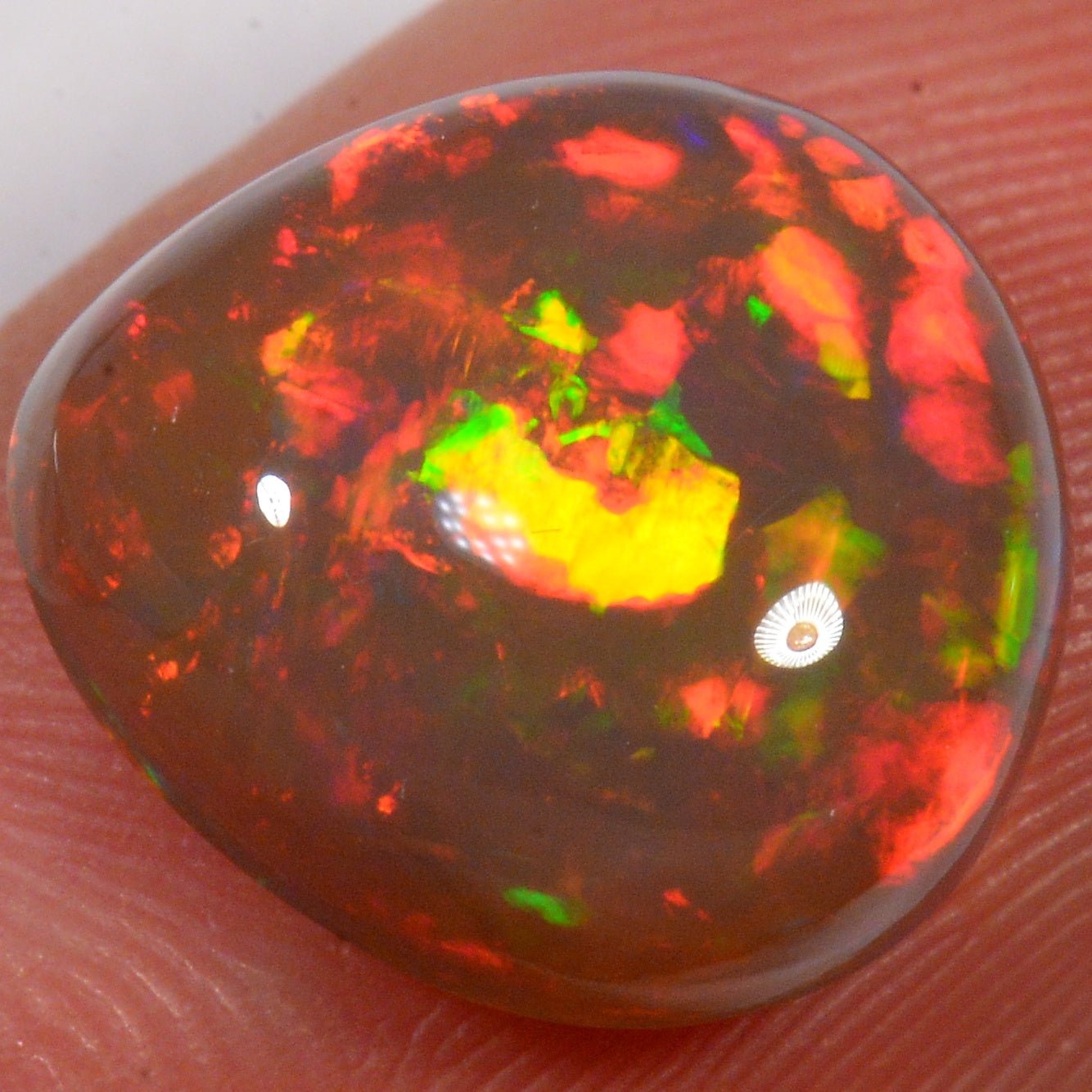 4.5 Carat - Stunning Natural Dark Ethiopian Welo Opal — natural untreated Ethiopian Welo opal