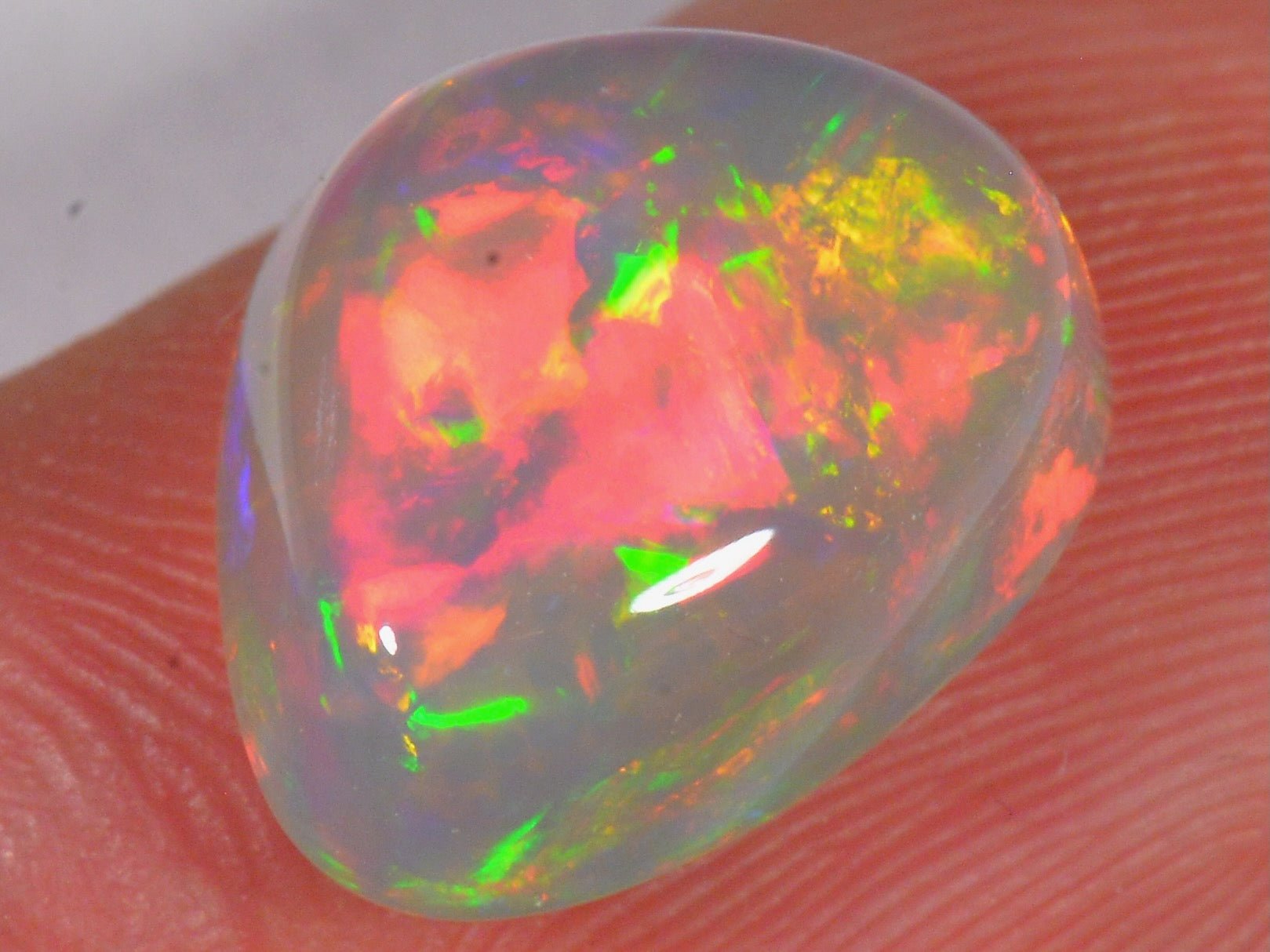 4.5 Karat - Brillianter Äthiopischer Welo Opal - DeinOpal