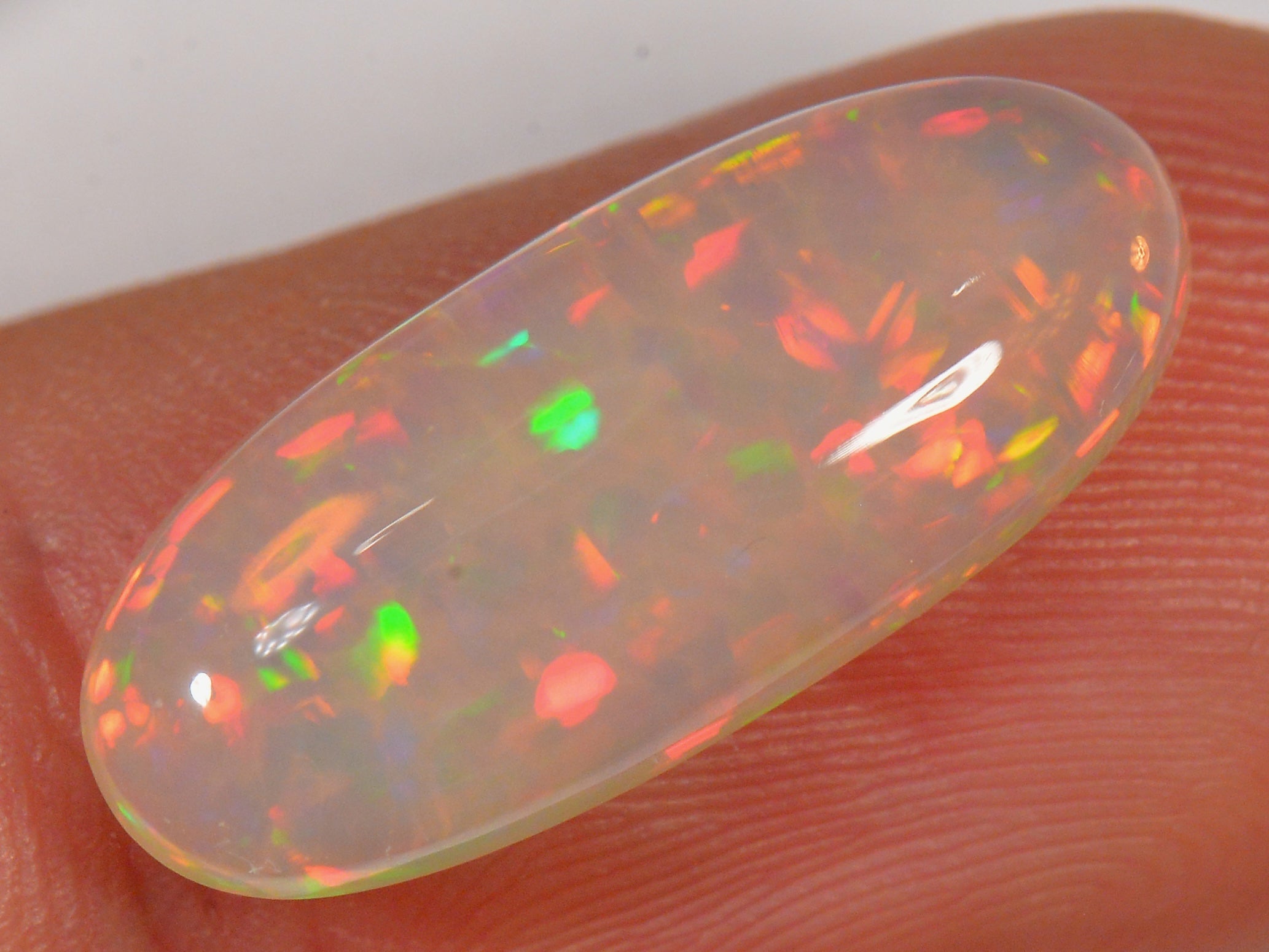 4.6 Karat - Leuchtender Äthiopischer Welo Opal - DeinOpal