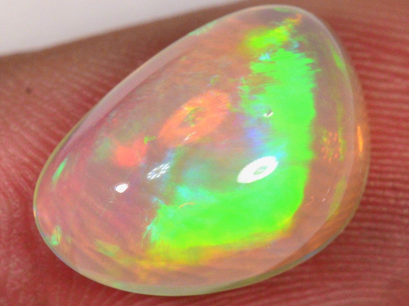 4.7 Karat - Transparenter Äthiopischer Welo Opal - DeinOpal