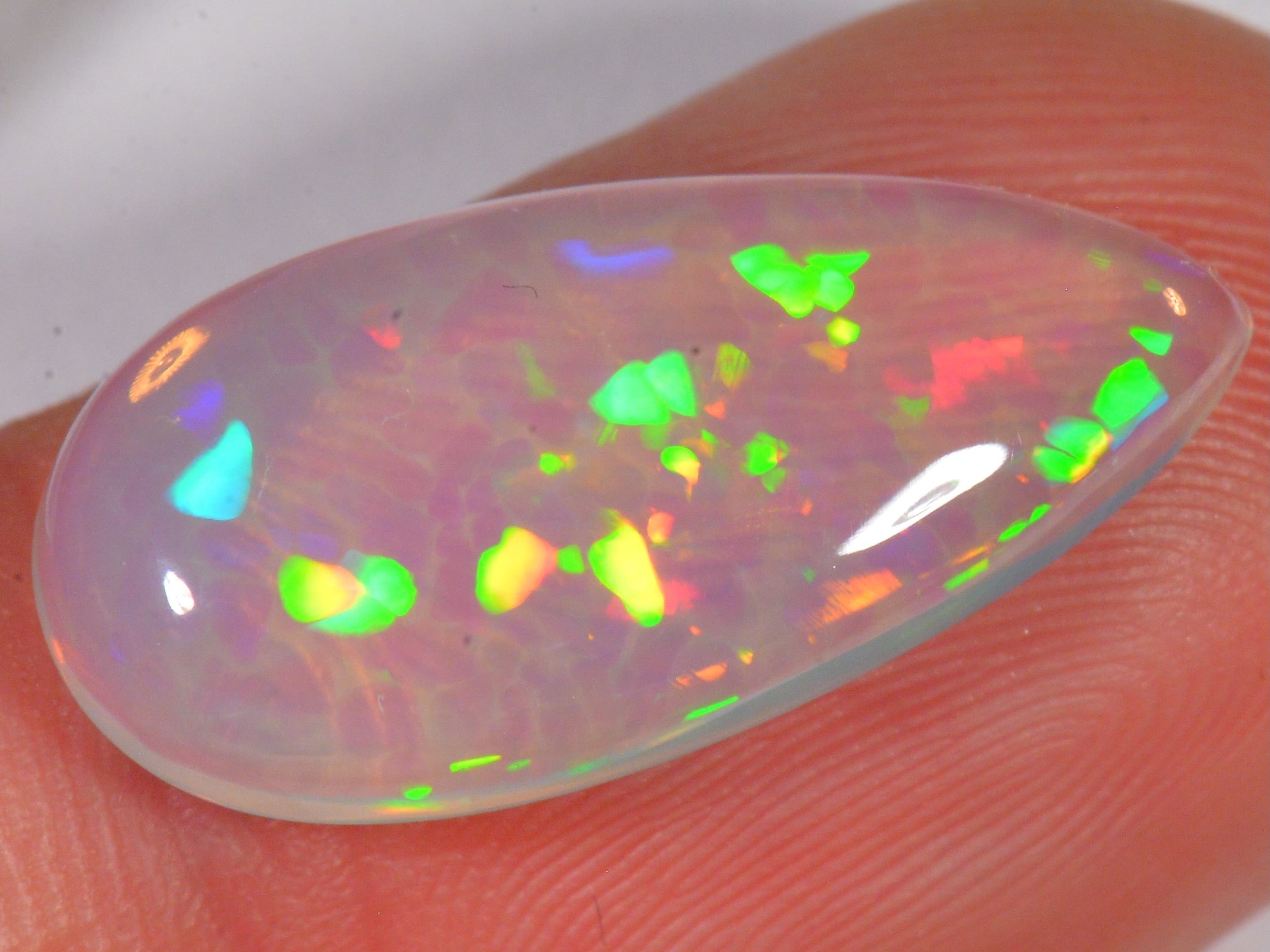 6.2 Karat - Transparenter Tropfenförmiger Äthiopischer Welo Opal mit Zellenmuster - DeinOpal