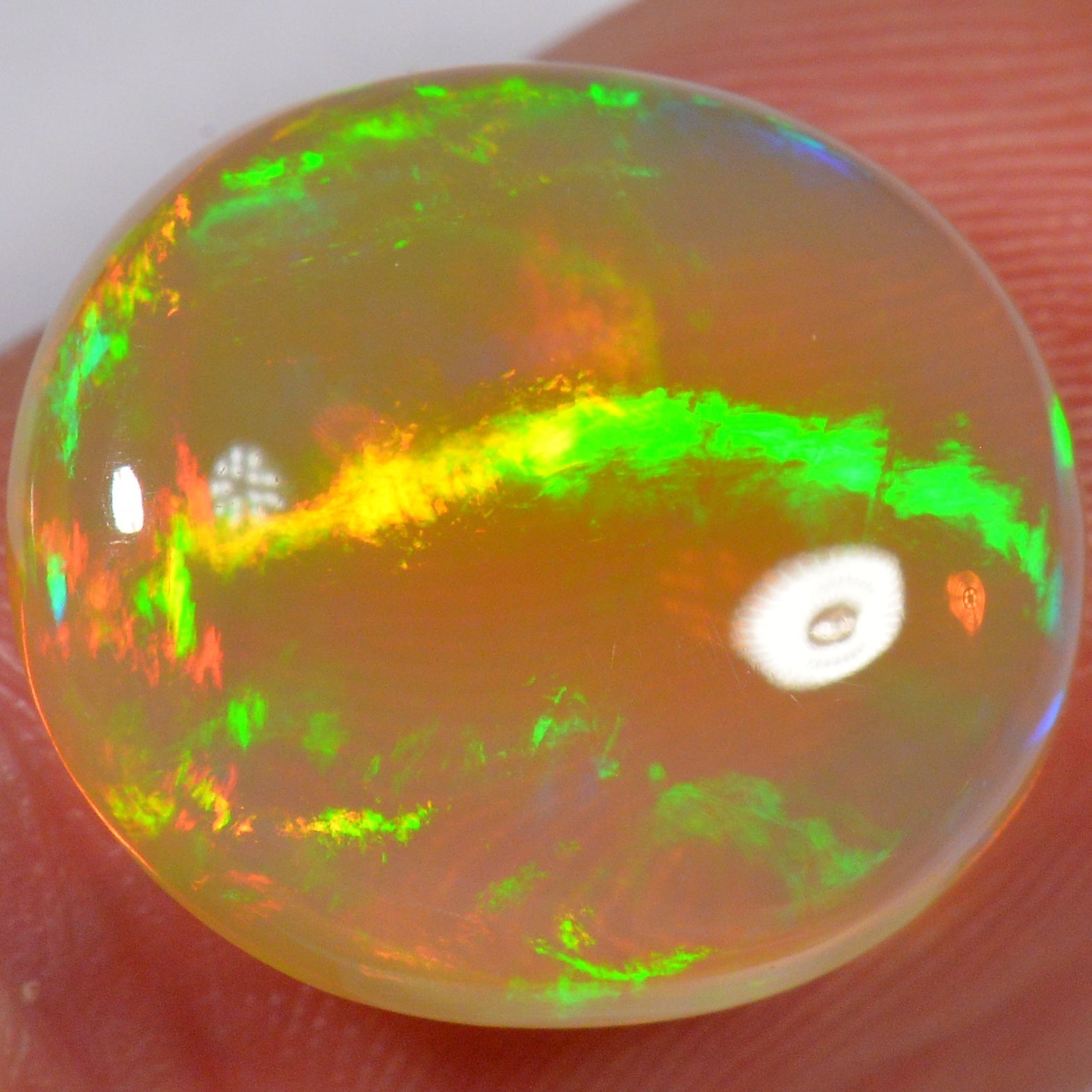 7.9 Karat - Ovaler Äthiopischer Welo Opal - DeinOpal