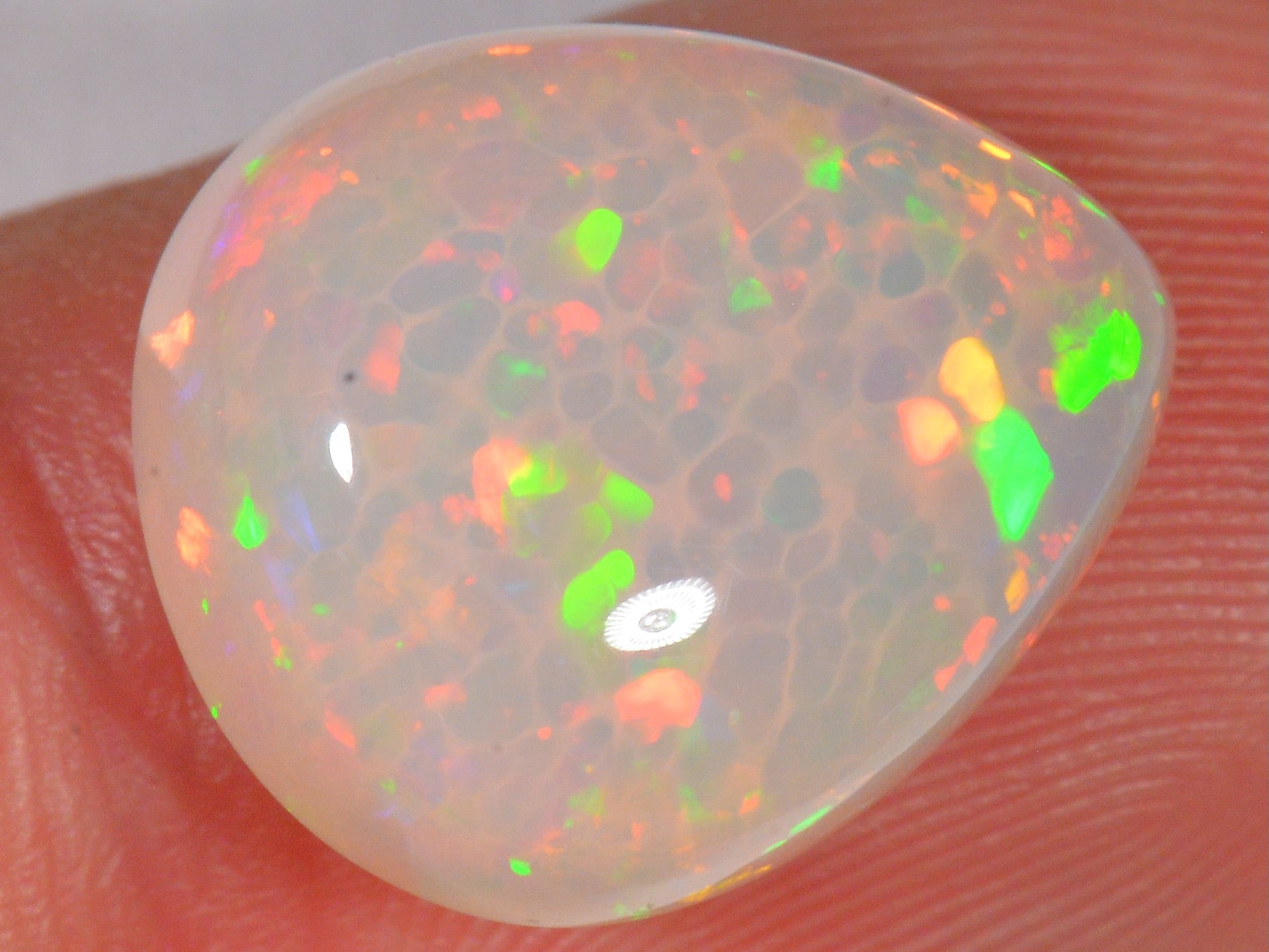 8.2 Karat - Schöner Äthiopischer Welo Opal Wabenmuster - DeinOpal