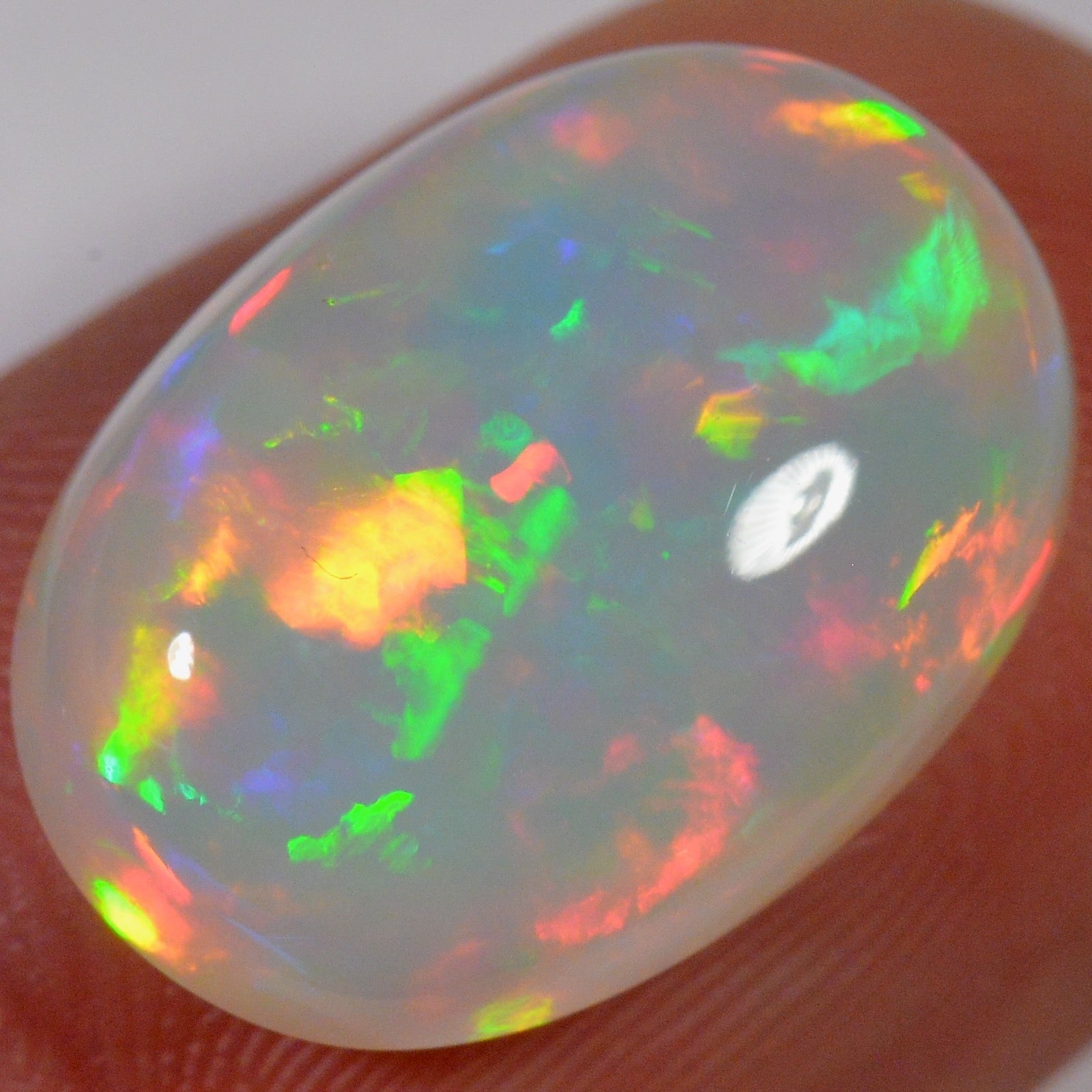 9.2 Karat - Ovaler Äthiopischer Welo Opal - DeinOpal