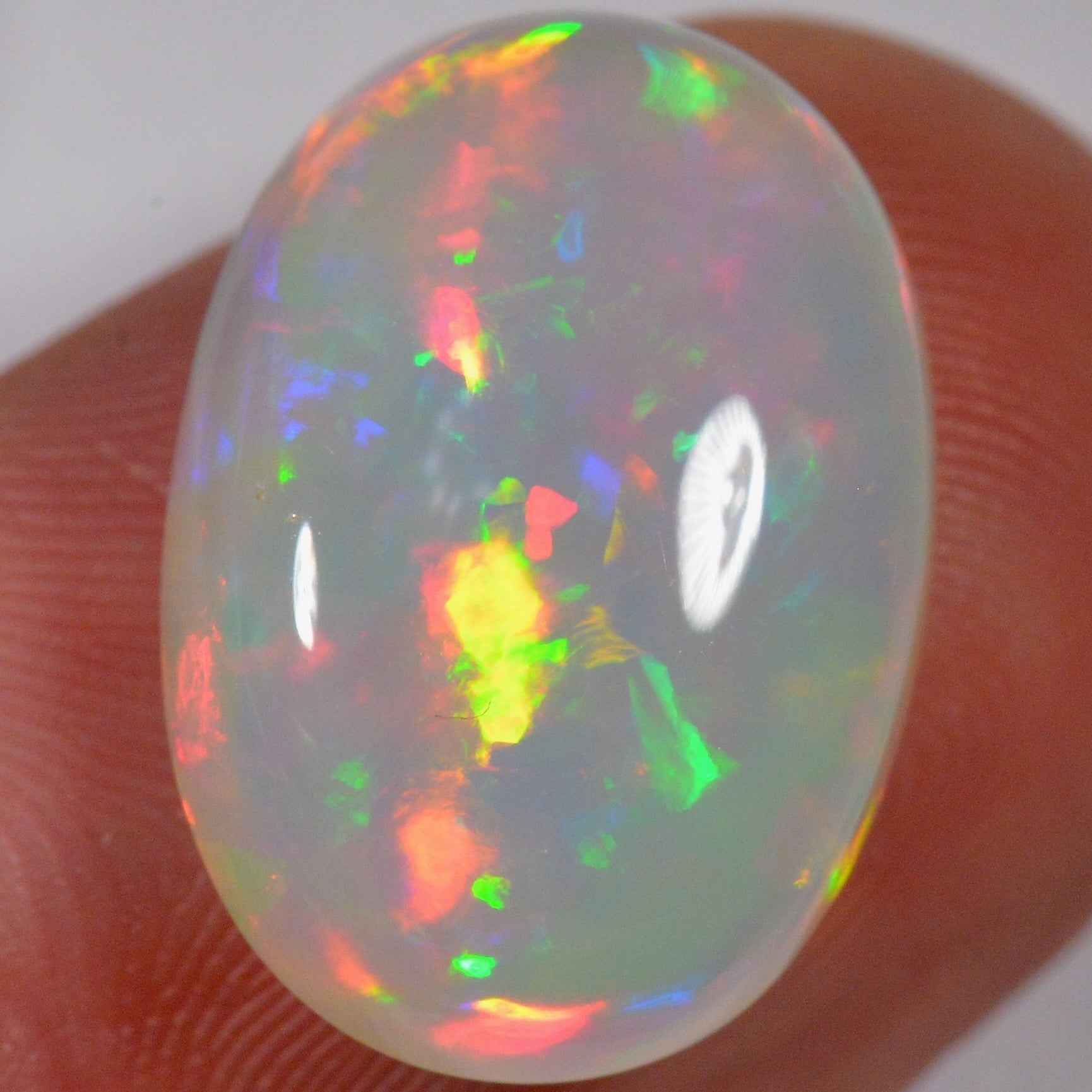 9.2 Karat - Ovaler Äthiopischer Welo Opal - DeinOpal