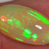 3.1 Karat - Oval geschliffener Äthiopischer Welo Opal mit schönem Muster