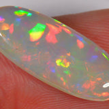 3.6 carats - Bright Ethiopian Welo Opal with rainbow