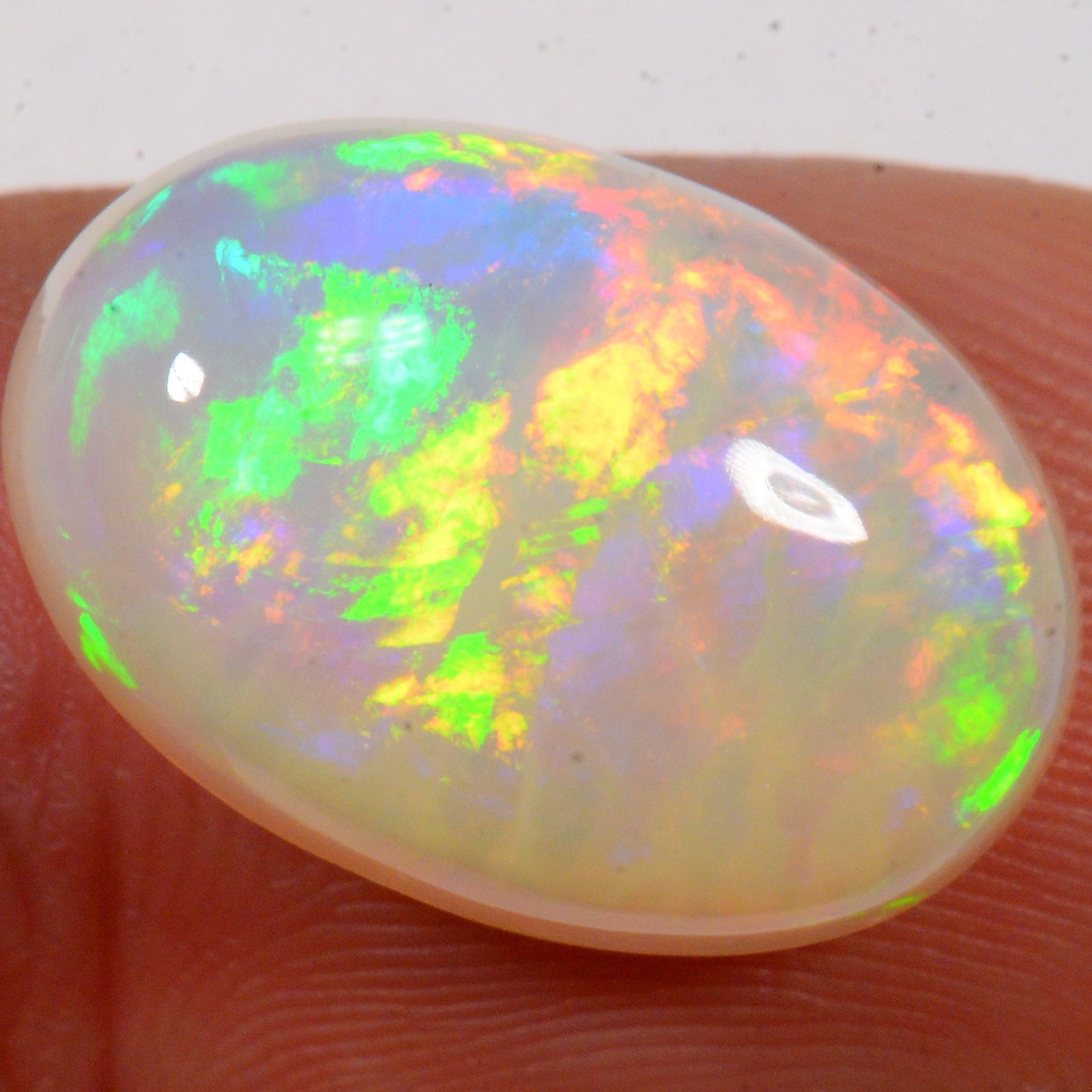 8.3 Karat - Heller Ovaler Äthiopischer Welo Opal – natürlicher äthiopischer Welo Opal