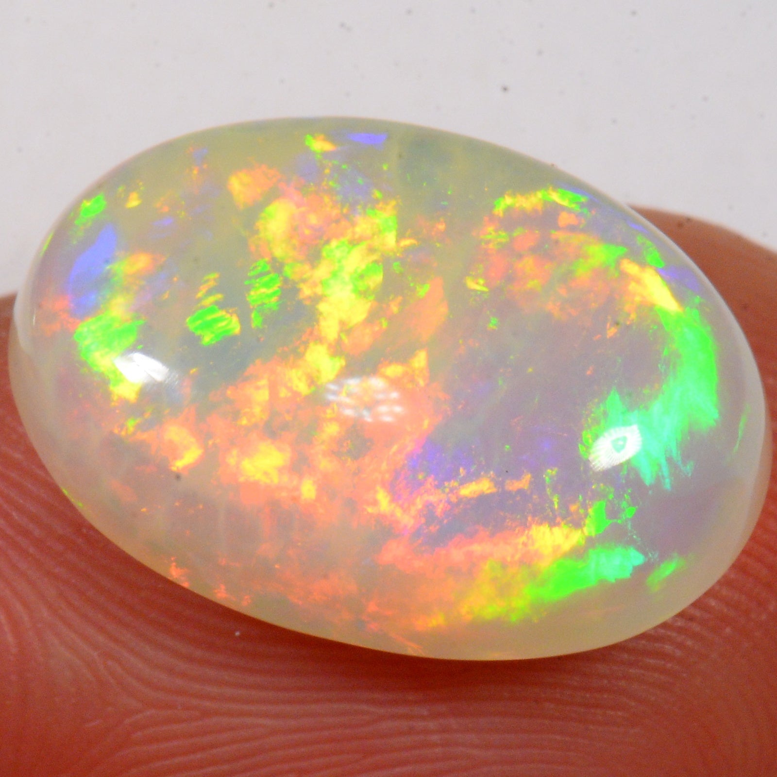 8.3 Karat - Heller Ovaler Äthiopischer Welo Opal – natürlicher äthiopischer Welo Opal